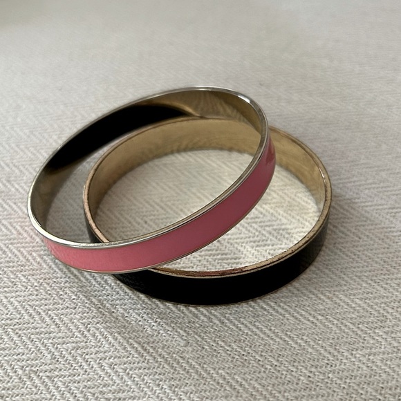 Pair of pink and black enamel bangle style bracelets - Picture 1 of 6